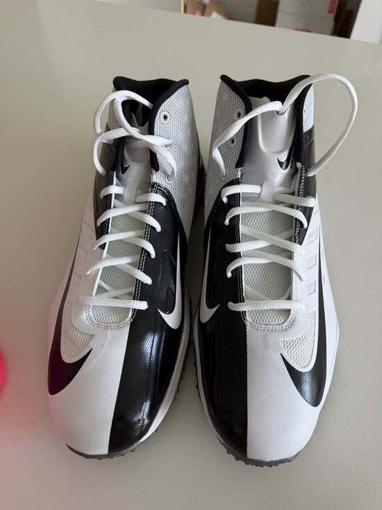 Nike Vapor Pro 3/4 Destroyer Turf Football Shoes - White/Black (527878-100)